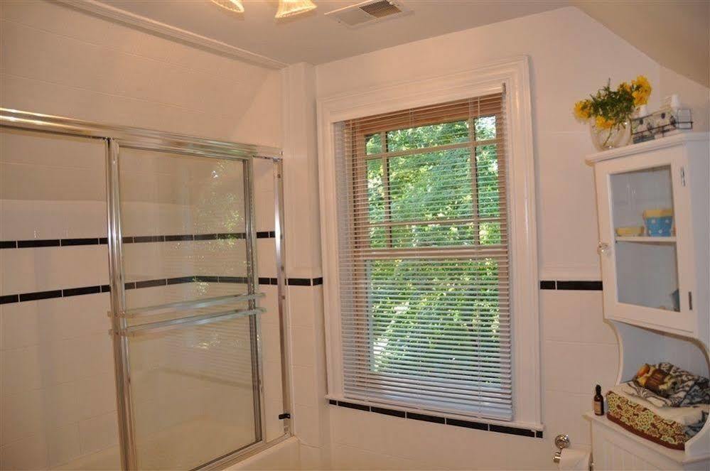 Wayne Bed & Breakfast Inn (Adults Only) Εξωτερικό φωτογραφία